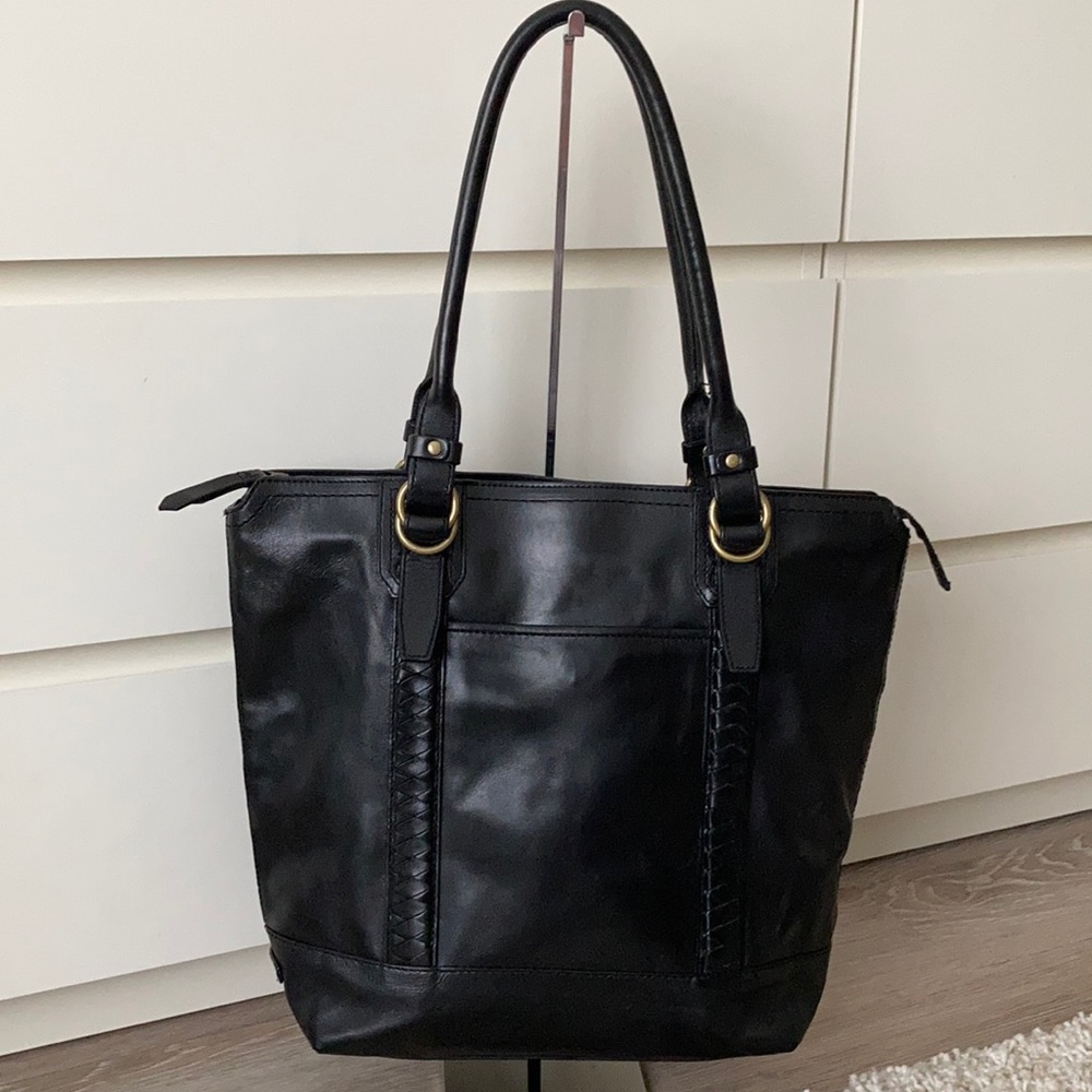 Fantastic Cole Haan thick leather tote